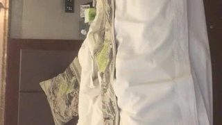 【孕妇也疯狂】街头电动车裸露，挑逗男友也不怕交警查，小区楼道里啪啪无【孕妇也疯狂】街头电动车裸露，挑逗男友也不怕交警查，小区楼道里啪啪无套，套，