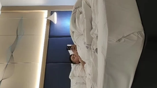 操成都文化理学院小情人，叫床声让我欲罢不能