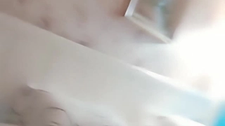 海景房外操淫娃，对白刺激
