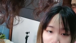 少女继妹Chloe Temple在医院里口交并被狠狠地操