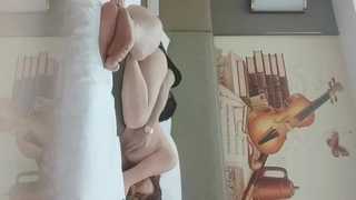 二十八岁未成年免费观看