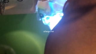 女生想要读书但是被室友肏了